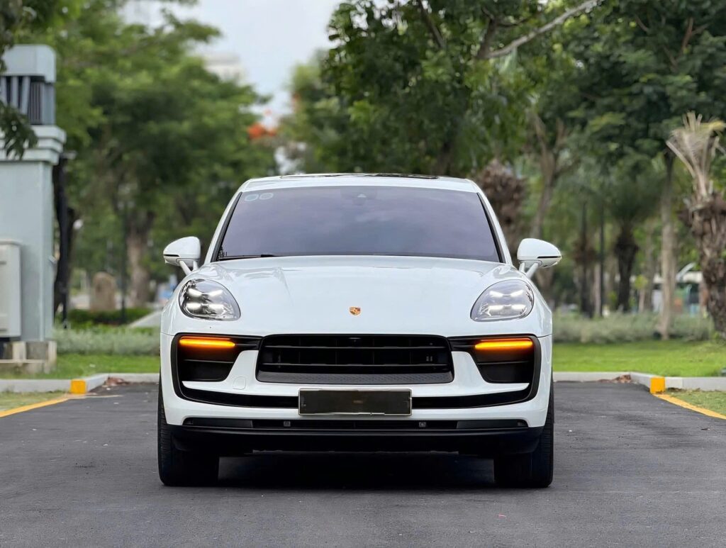 Porsche Macan Lăn Bánh Tại Việt Nam