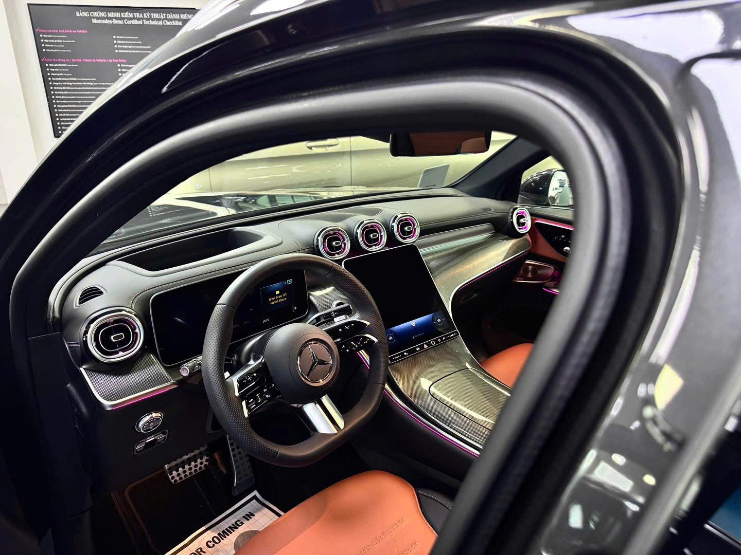 GLC 300 Cũ - Xe Lướt Chính Hãng Mercedes