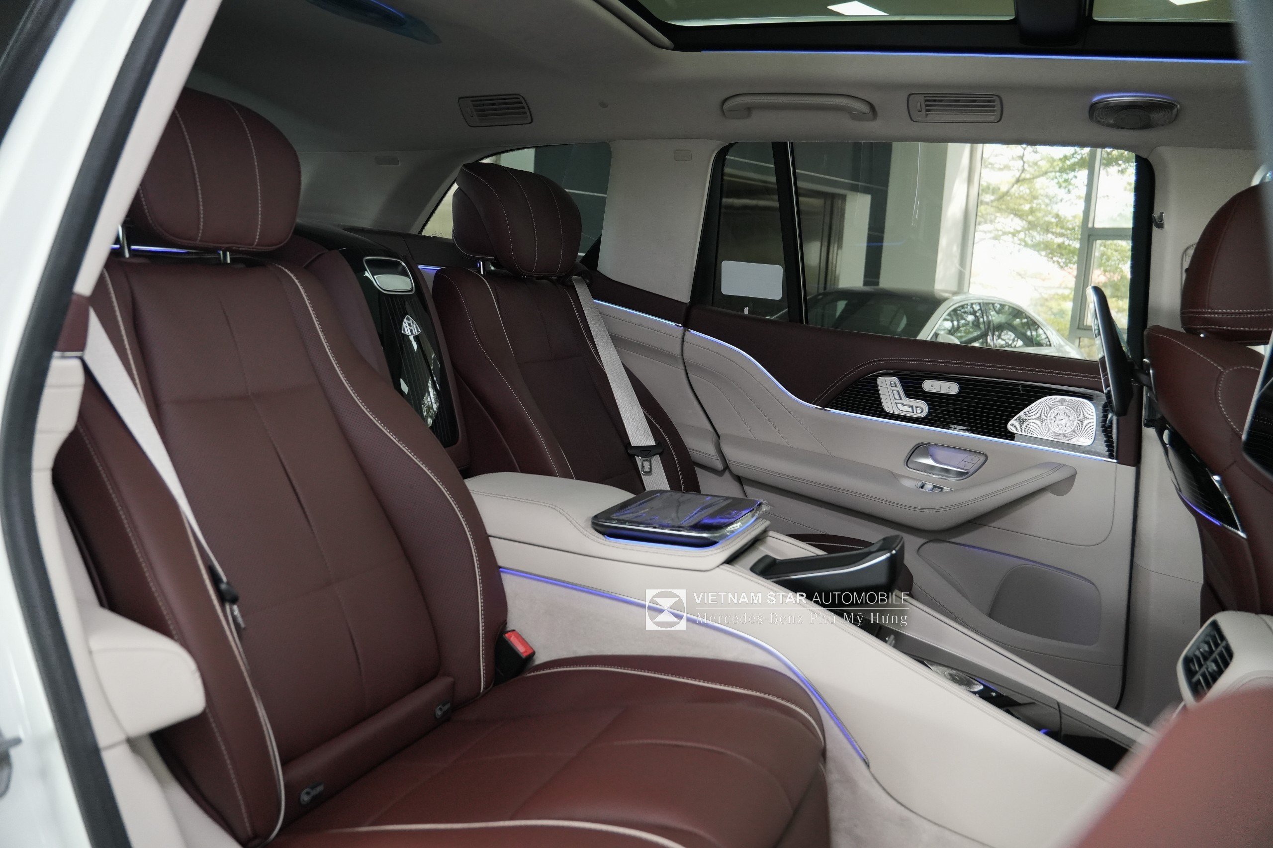 MayBach GLS 480 Màu Trắng