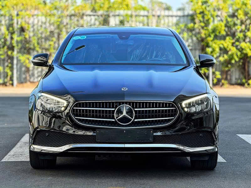 Giá Xe Mercedes E180 Cũ