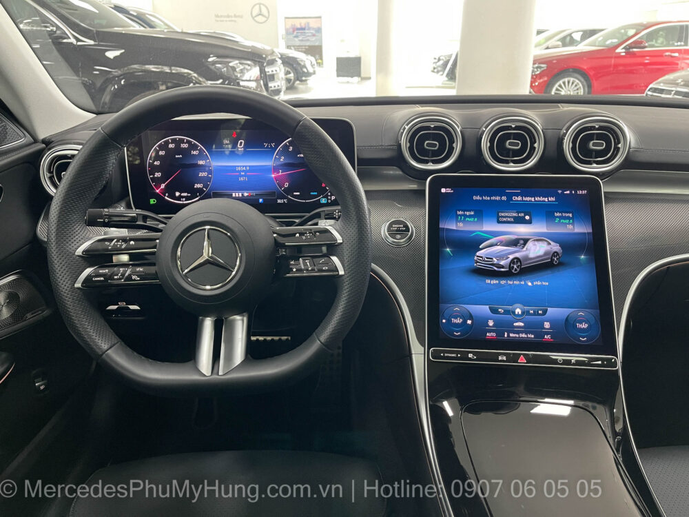 Gia xe cu Mercedes C300 Den 10