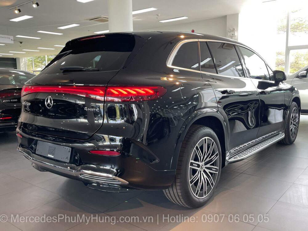 Gia xe dien Mercedes EQS 500 4Matic Mau Den 12