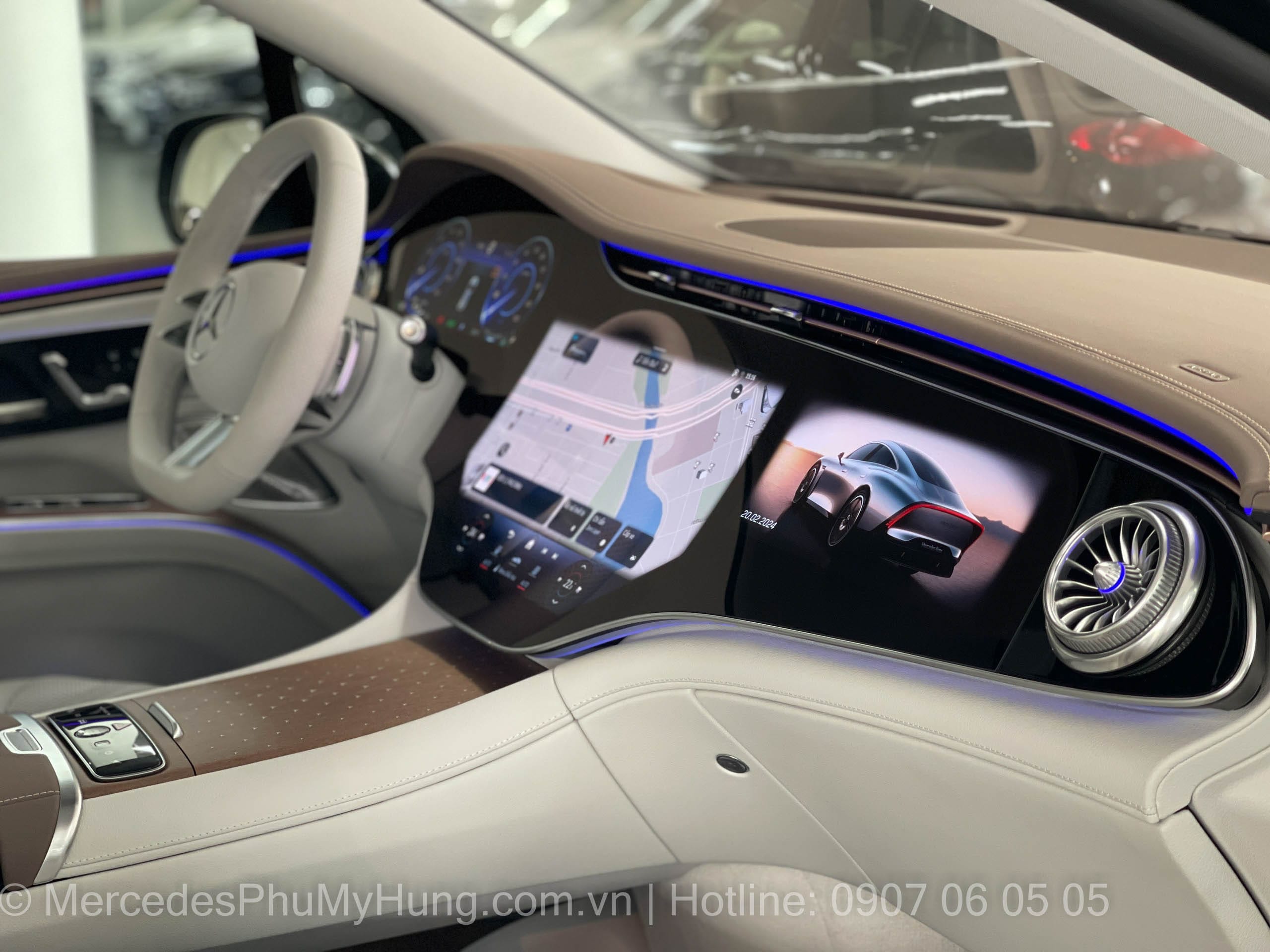 Giá xe điện Mercedes EQS 500 4Matic Màu Đen