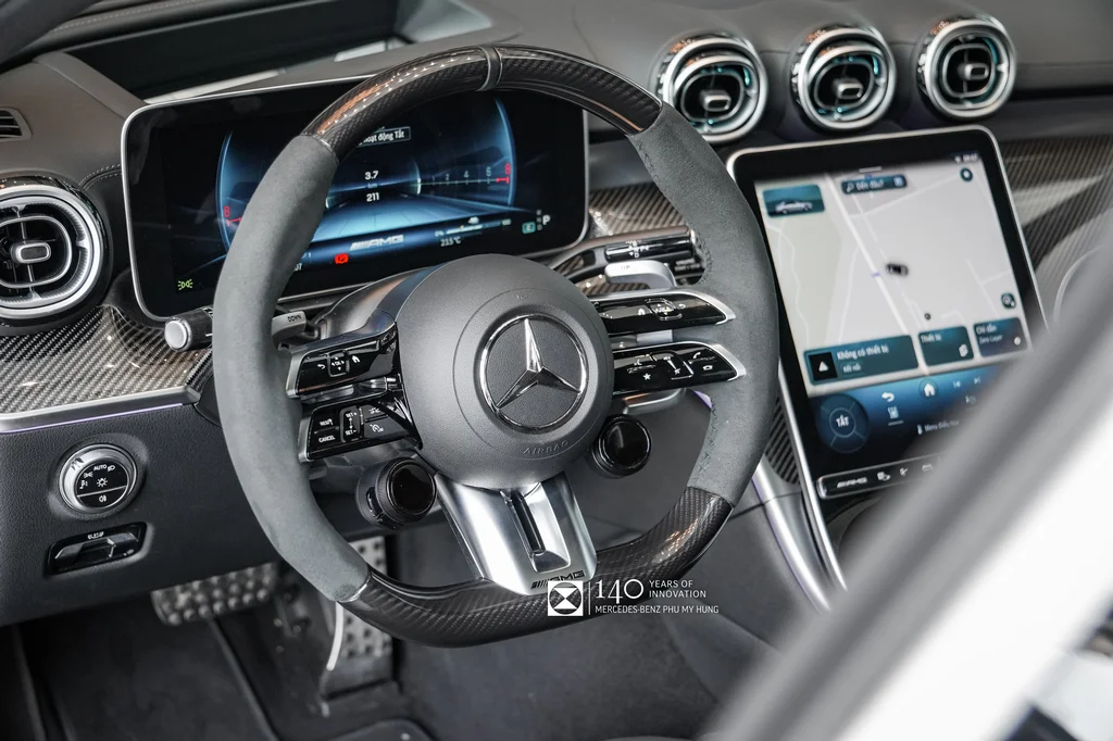 Mercedes-AMG C63 S E PERFORMANCE Mercedes-AMG C63 SE Performance