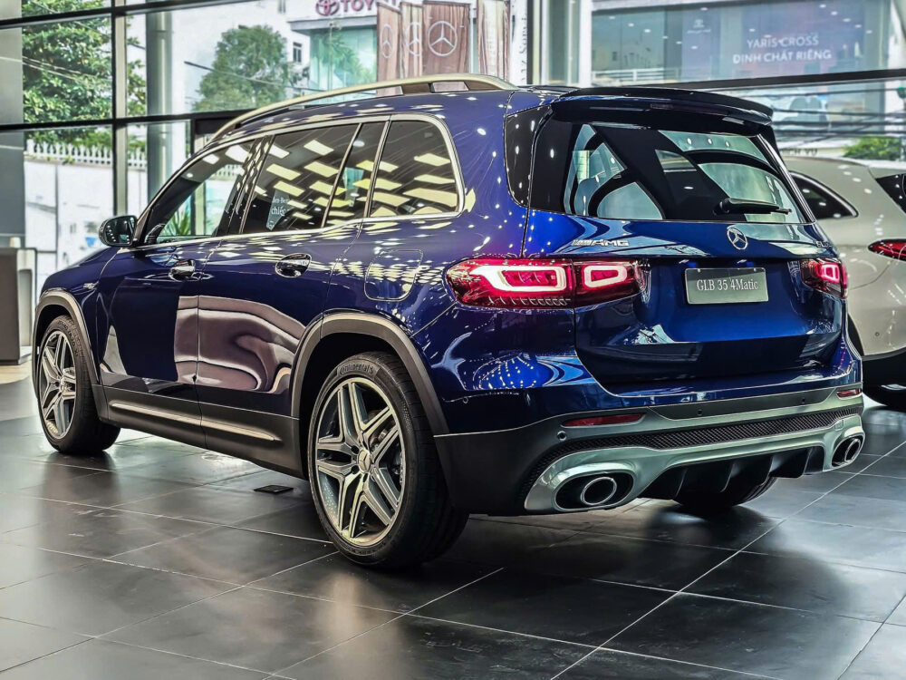 Mercedes-AMG GLB 35 4Matic Mercedes AMG GLB 35 4Matic 4