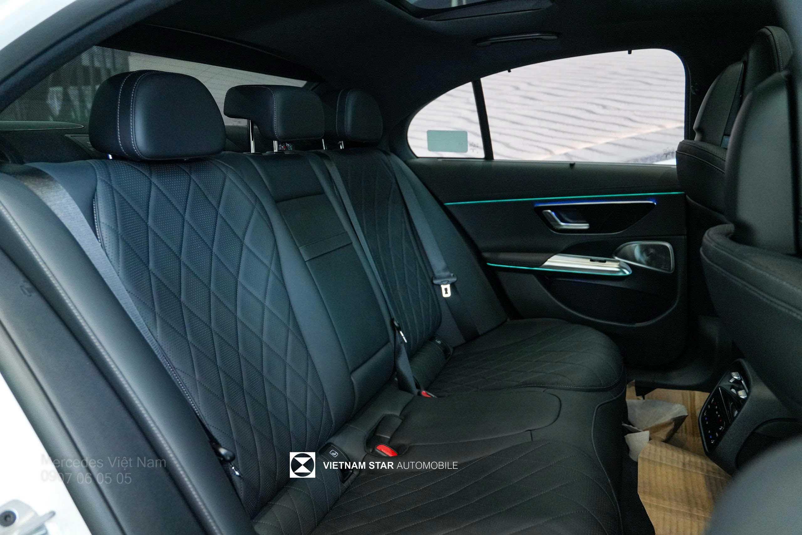 Mercedes-Benz E300 AMG