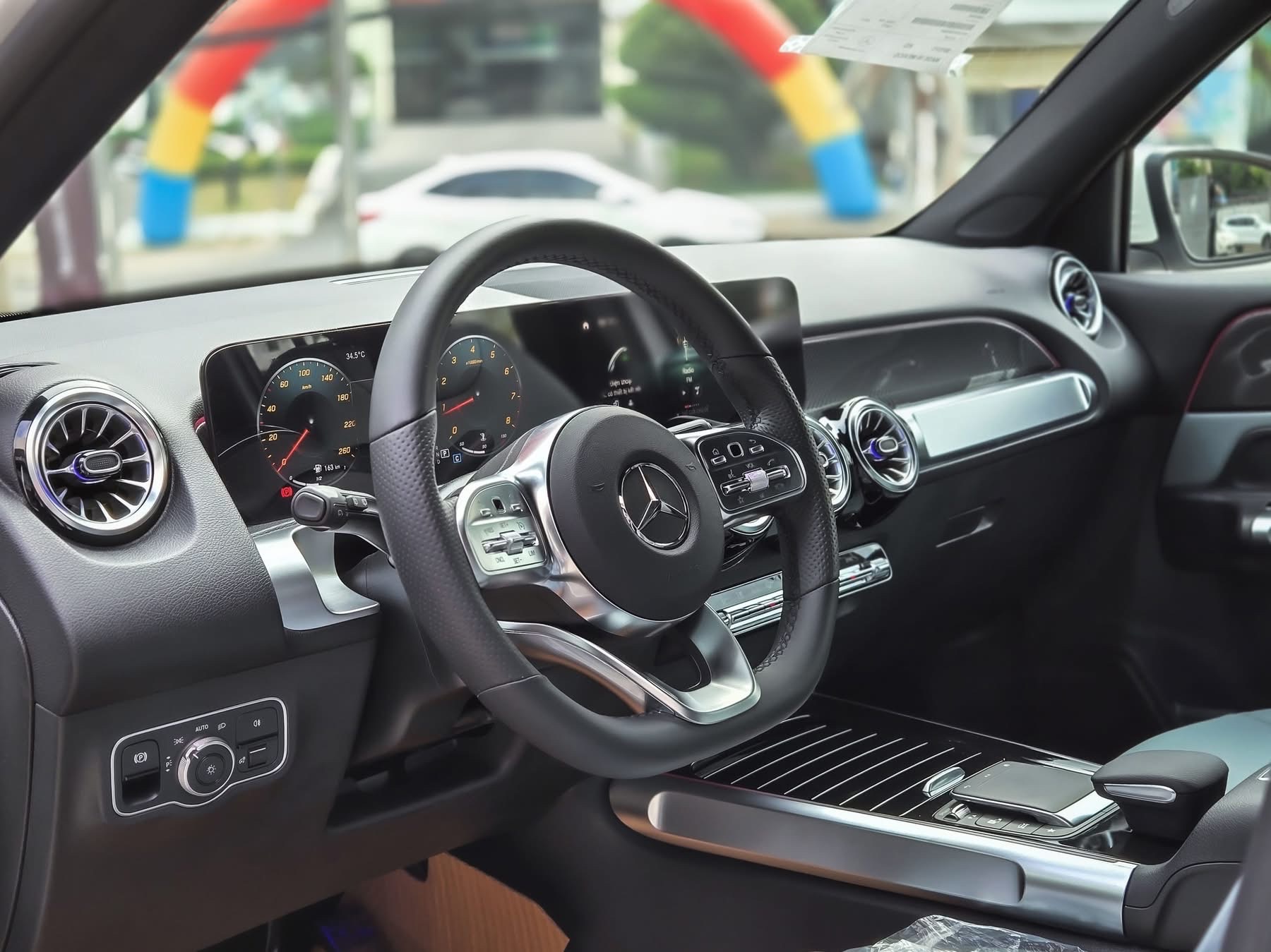 Mercedes-Benz GLB 200 AMG