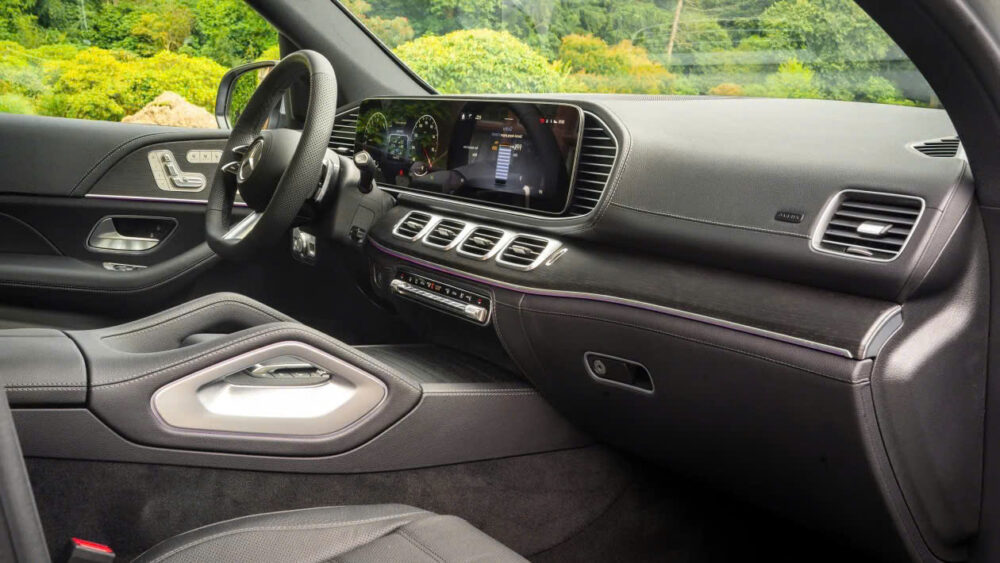 Mercedes Benz GLE 400 E 4Matic Facelift 14