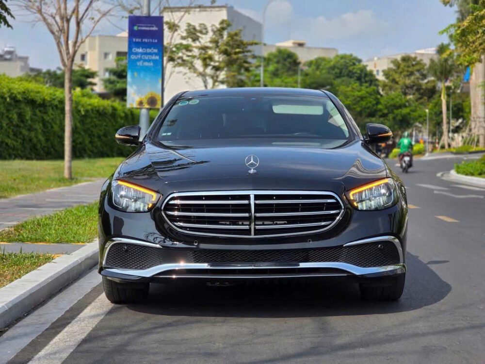 Xe Cũ Mercedes-Benz E200 Exclusive