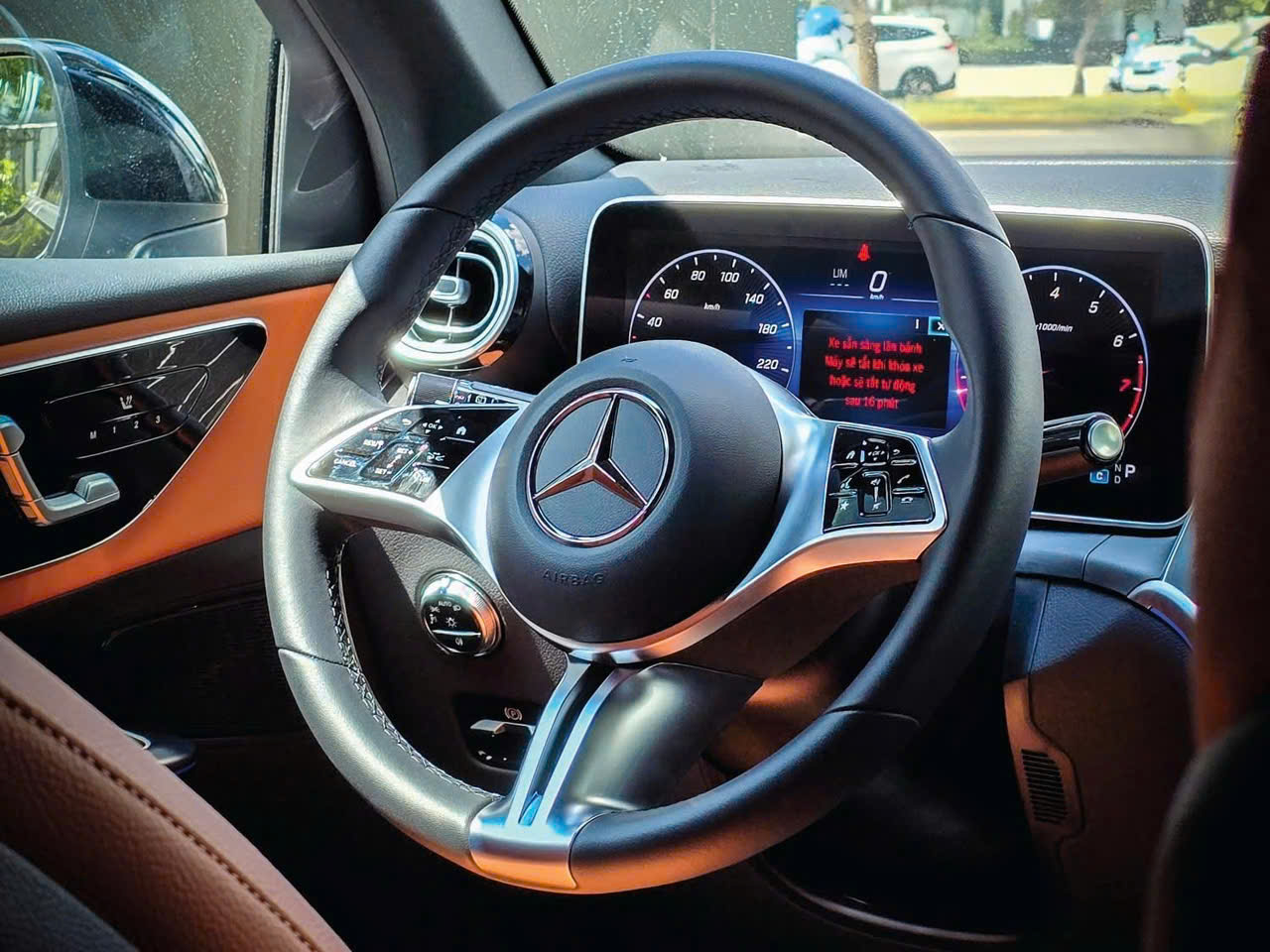 Xe Qua Sử Dụng Mercedes GLC 200 4Matic Xe Cũ Lướt Chính Hãng