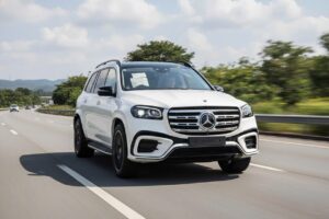 Lái Thử Xe Mercedes GLS 450 tại Mercedes-Benz Việt Nam Star