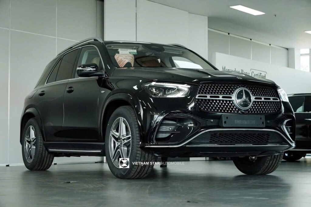 Mercedes GLE 400 Màu Đen